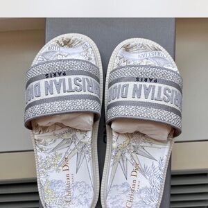 Christian Dior Dway Slide Sandals – Women’s EU 38 / US 8 – Gray Toile de Jouy